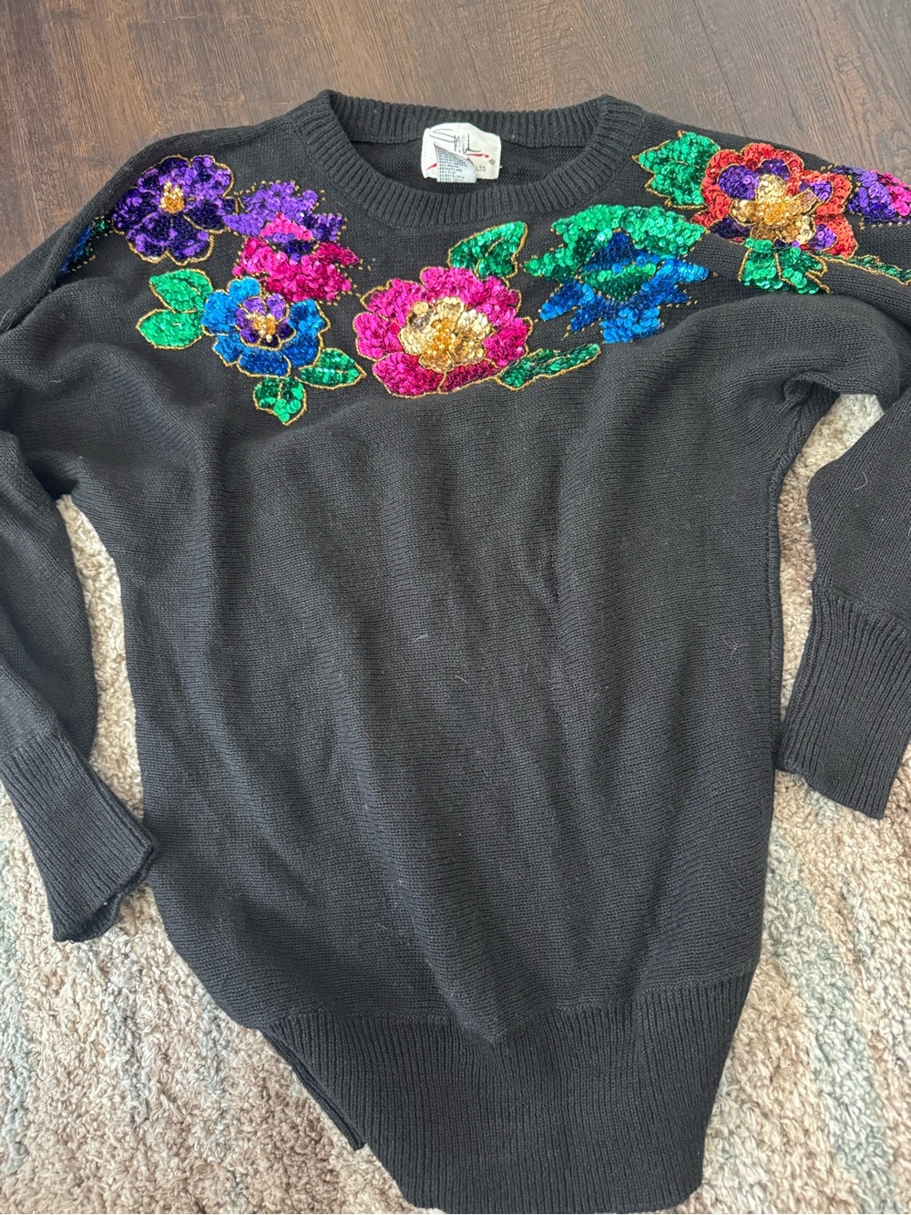 Black Women's Sequin Floral Crewneck Sweater